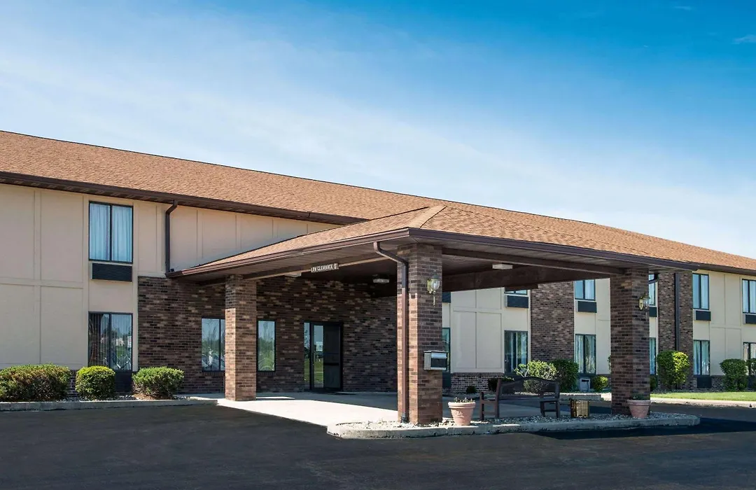 Days Inn By Wyndham Pontoon Beach-1