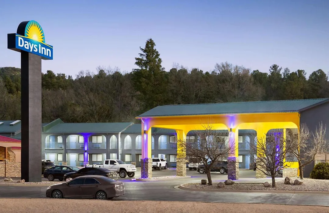 Days Inn By Wyndham Ruidoso Downs-1