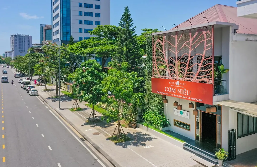Emm Hotel Hue-1
