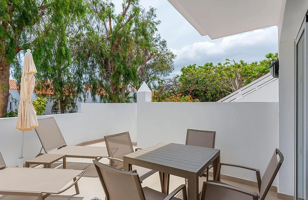 Wyndham Residences Golf Del Sur-1
