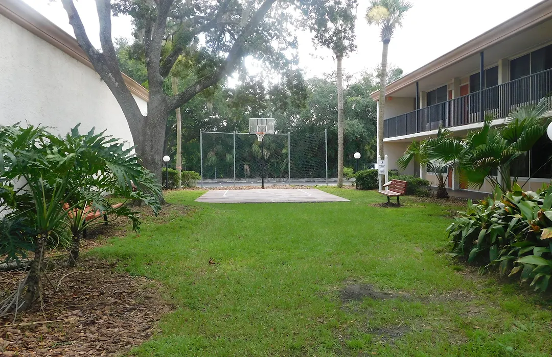 Ramada By Wyndham Kissimmee Gateway - Free Theme Park Shuttle-1