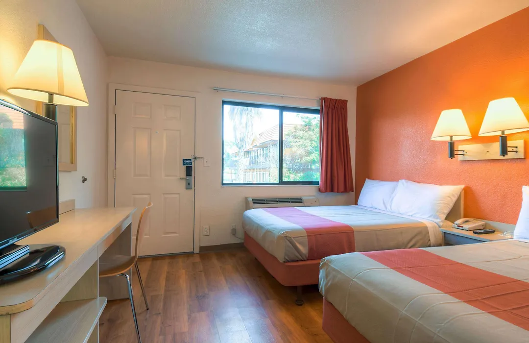 Motel 6-San Ysidro, Ca - San Diego - Border-1