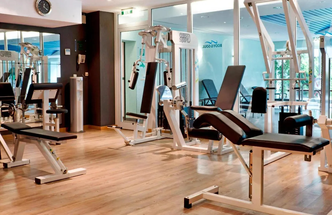 Courtyard By Marriott Dresden-1