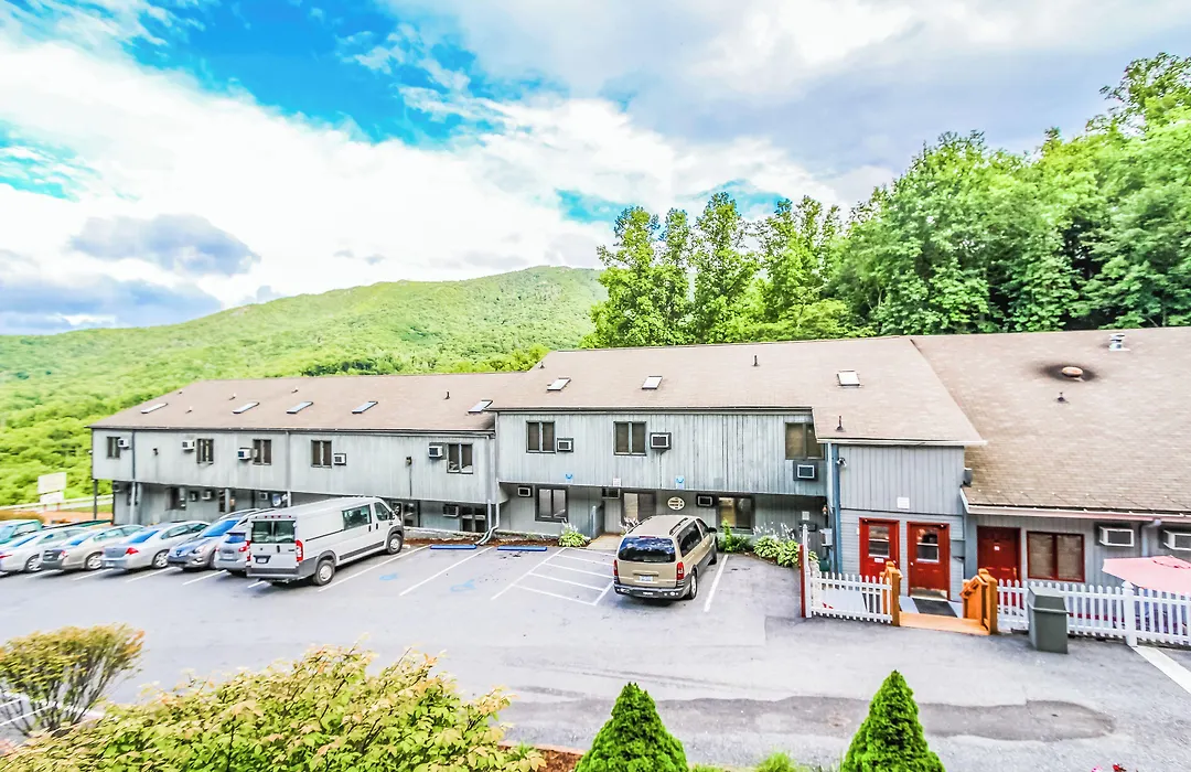 Smoketree Lodge-1