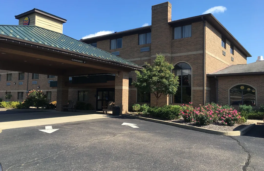 Comfort Inn Millersburg-1
