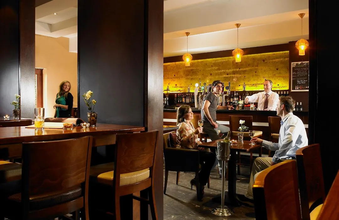 Camden Court Hotel-1