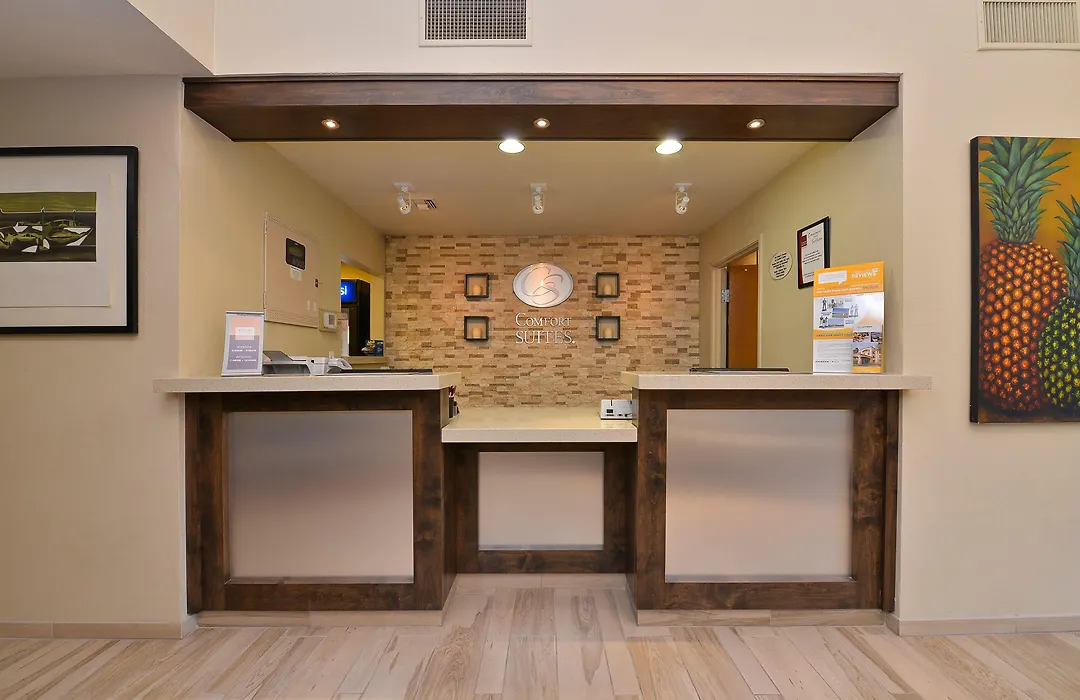 Comfort Suites At Tucson Mall-1