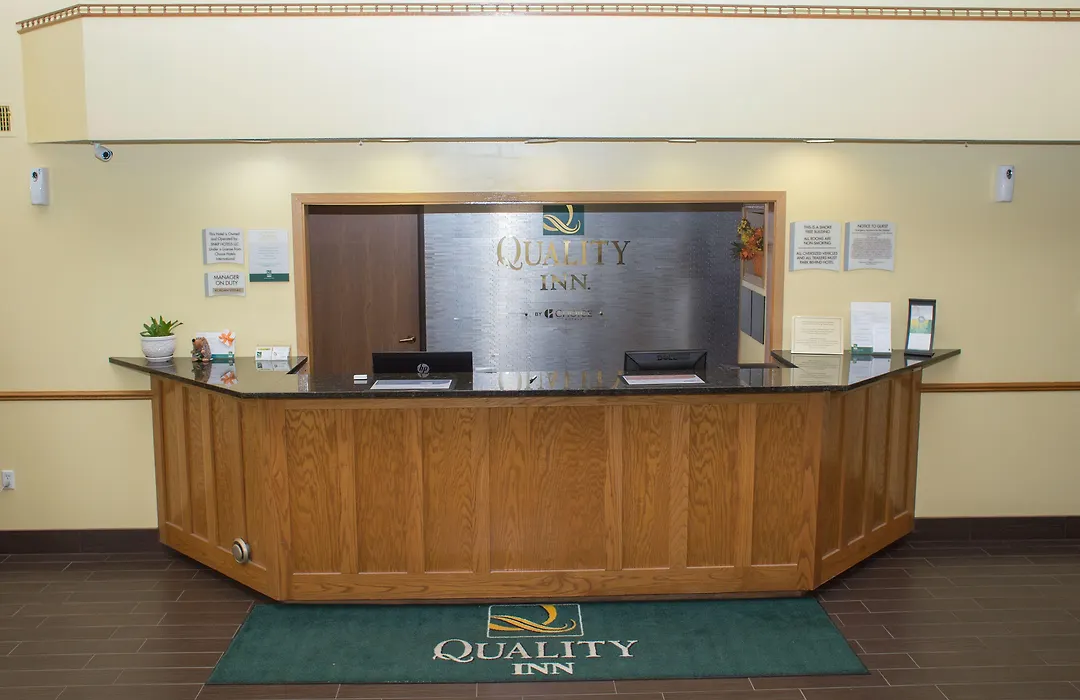 Quality Inn Edgerton-1