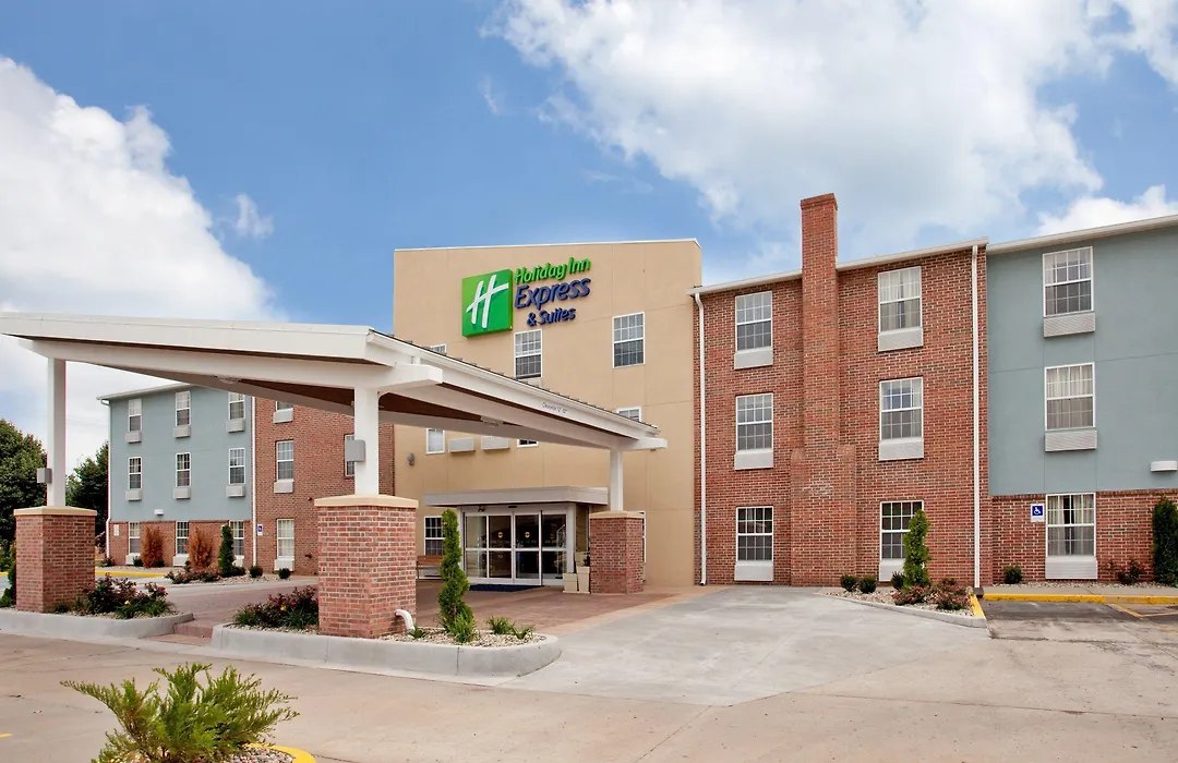 Holiday Inn Express Hotel & Suites North Kansas City By Ihg-1