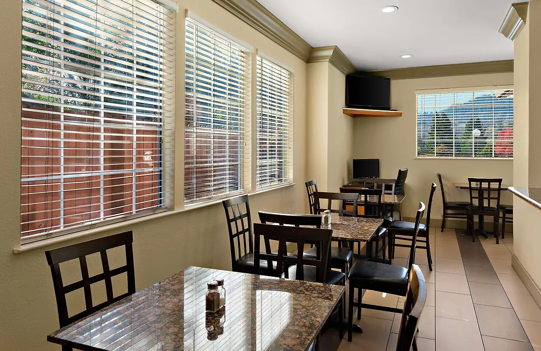Best Western Willits Inn-1