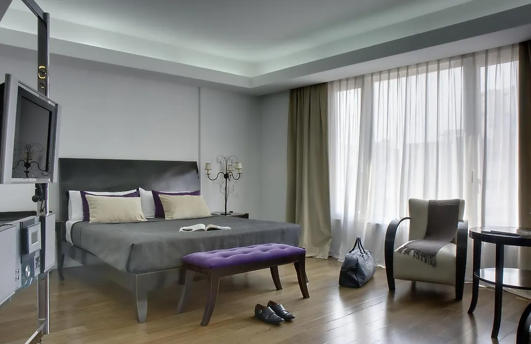 Broadway Hotel & Suites-1