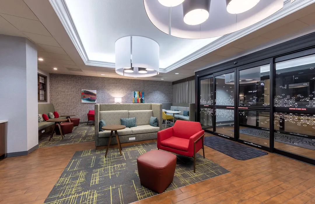 Hampton Inn Saint Robert-1