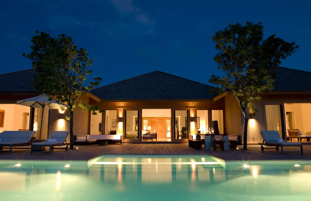 Como Parrot Cay-1