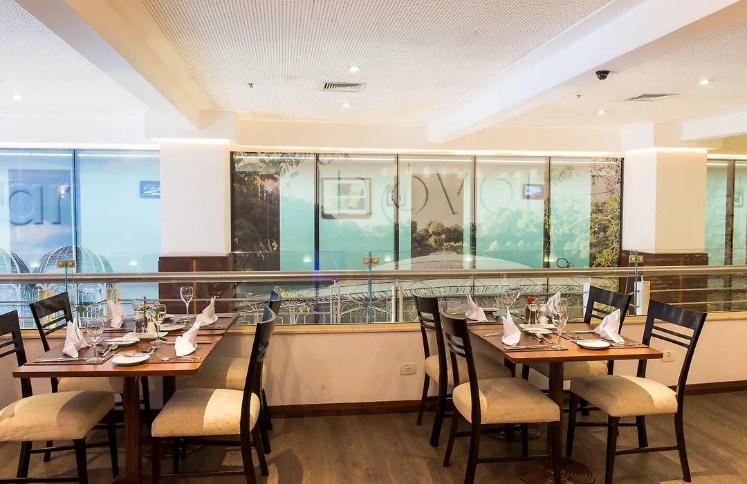 Qoya Hotel Curitiba, Curio Collection By Hilton-1