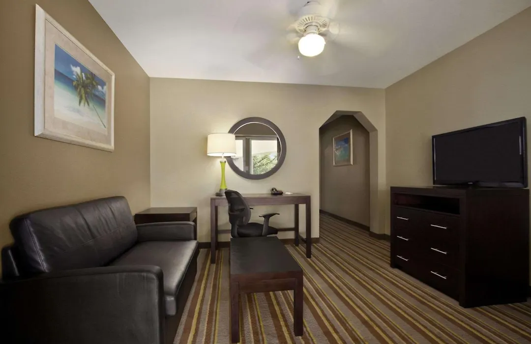 Super 8 By Wyndham Tupelo Airport-1