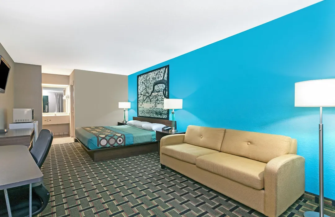 Super 8 By Wyndham Brunswick South I-95-1