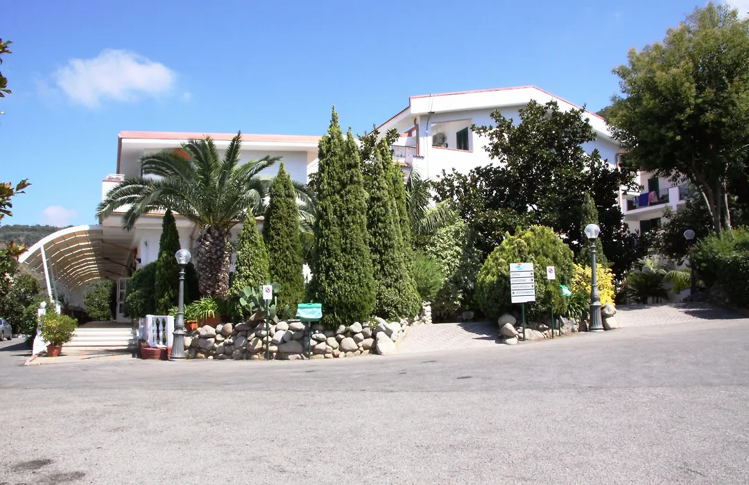 Hotel Santa Lucia-1