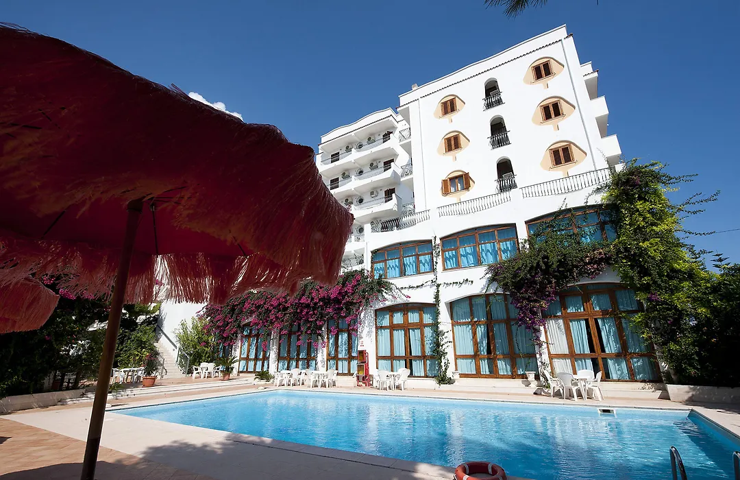 Hotel Degli Aranci-1