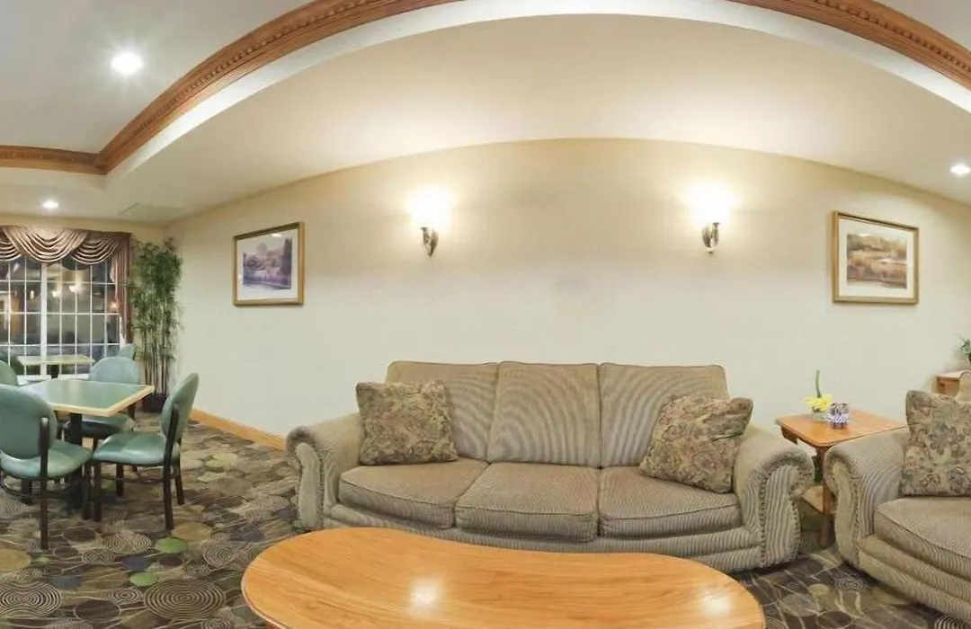 Holiday Inn Express Hotel & Suites Defiance By Ihg-1