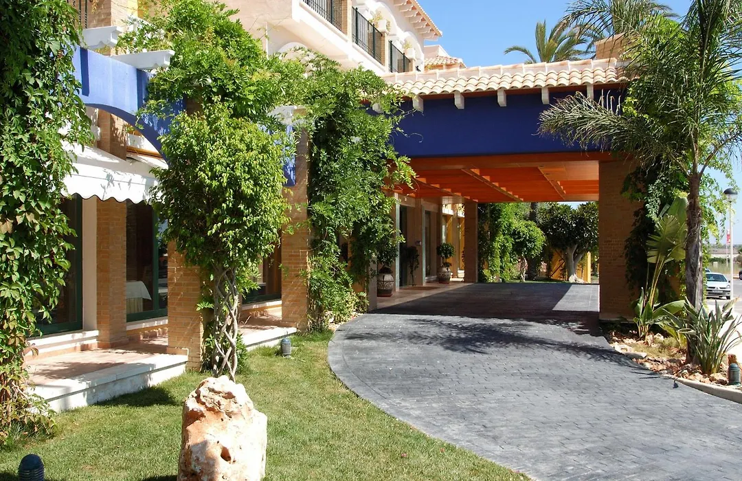 Hotel La Laguna Spa&Golf-1