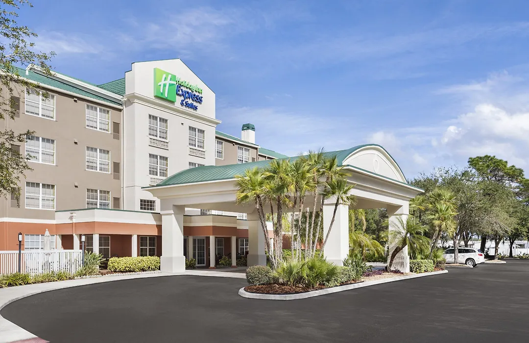 Holiday Inn Express & Suites Sarasota East By Ihg-1