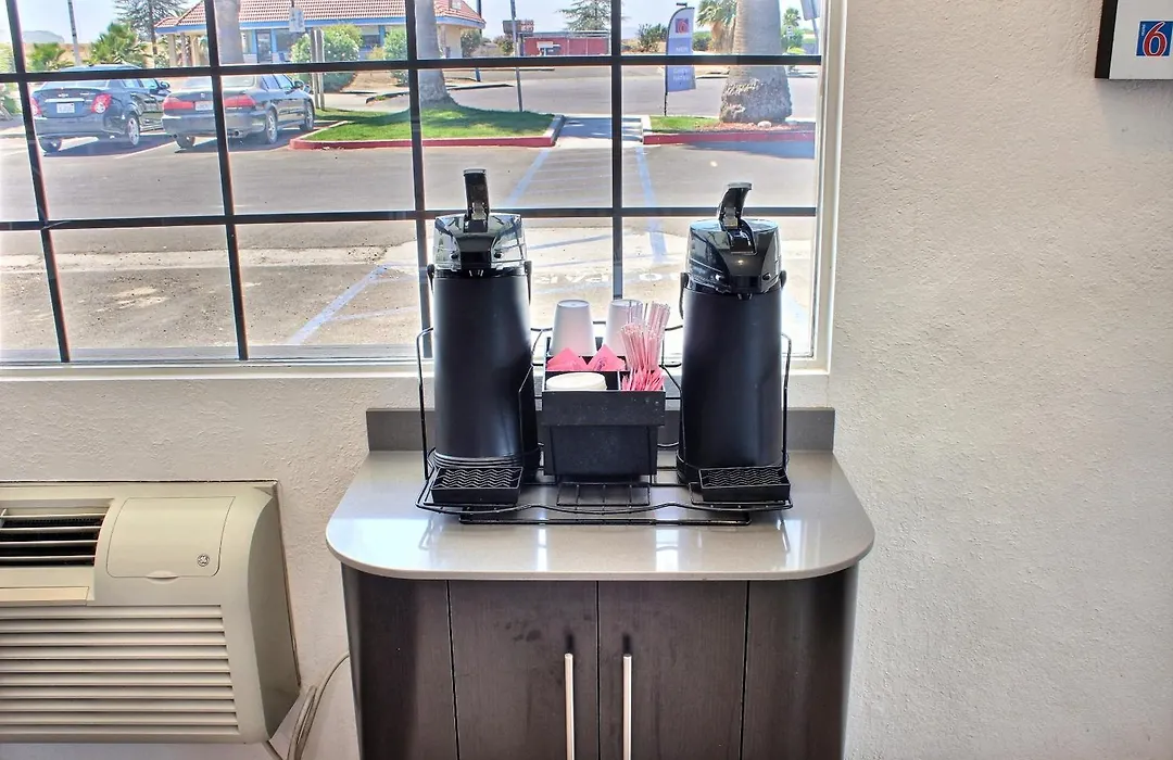 Motel 6-Coalinga, Ca - East-1