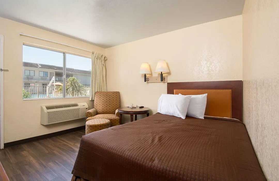 Rodeway Inn Kissimmee - Orlando Maingate West - Free Theme Park Shuttle-1