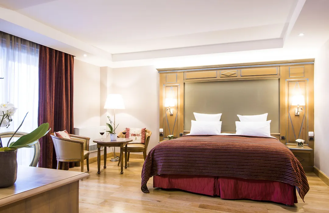 Hostellerie Des Chateaux & Spa-1