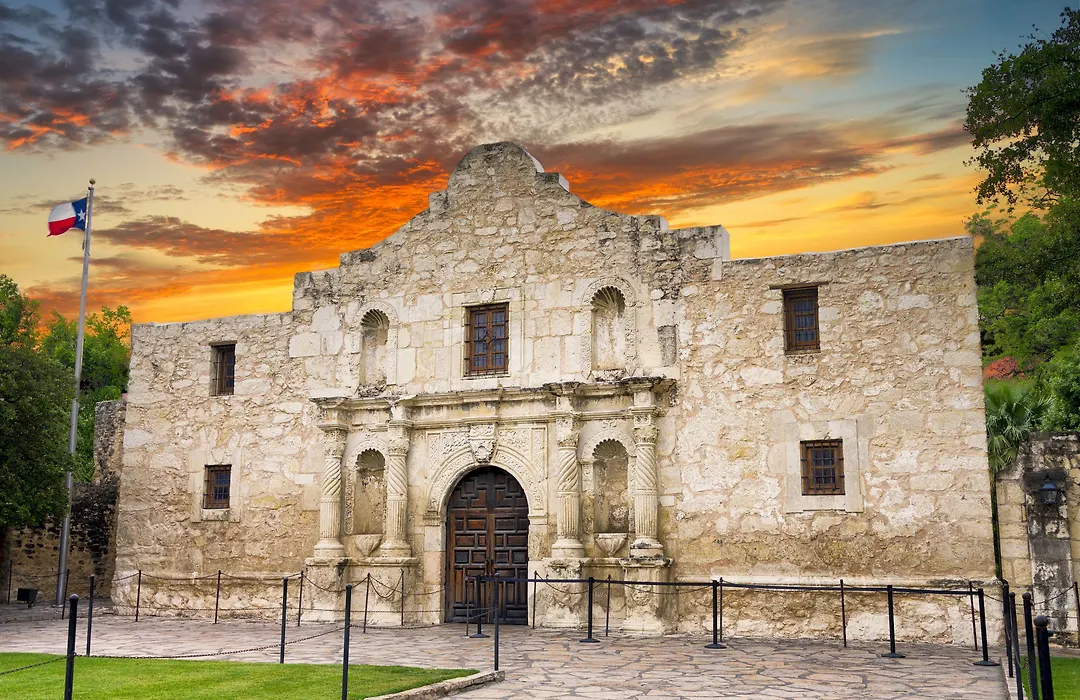 Holiday Inn Express San Antonio North Riverwalk Area By Ihg-1