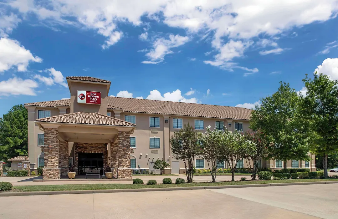 Best Western Plus Crown Colony Inn & Suites-1