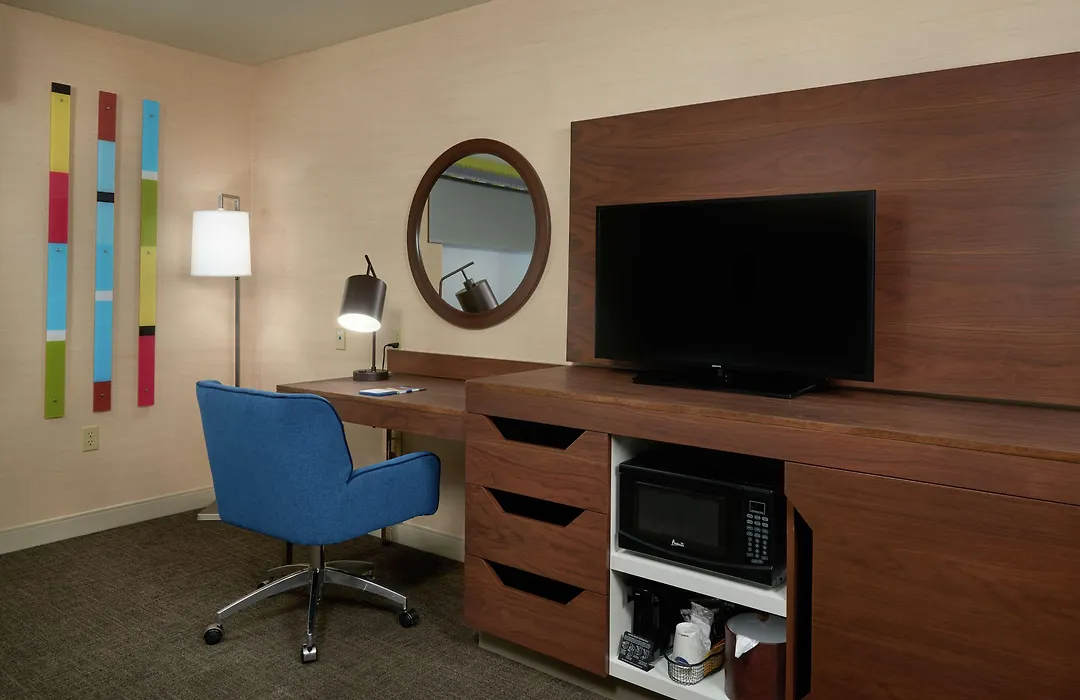 Hampton Inn & Suites Phoenix-Surprise-1