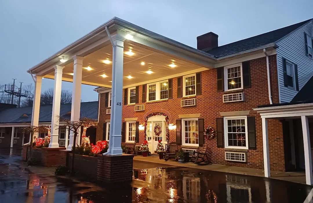Colonial Inn Seekonk-1