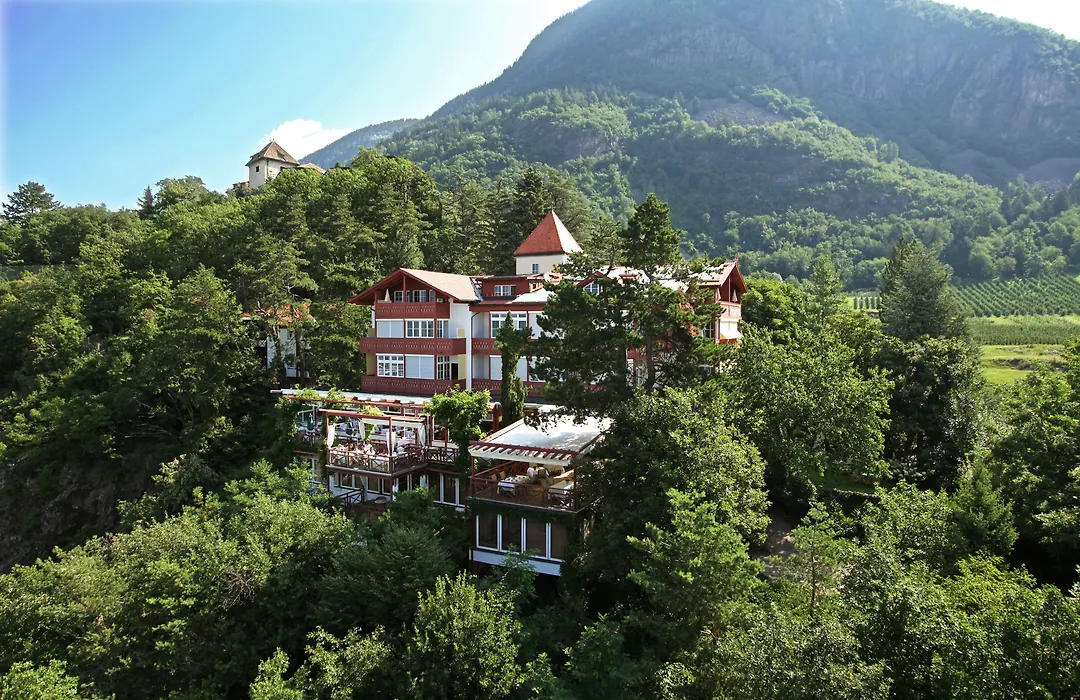 Relais&Chateaux Hotel Castel Fragsburg-1