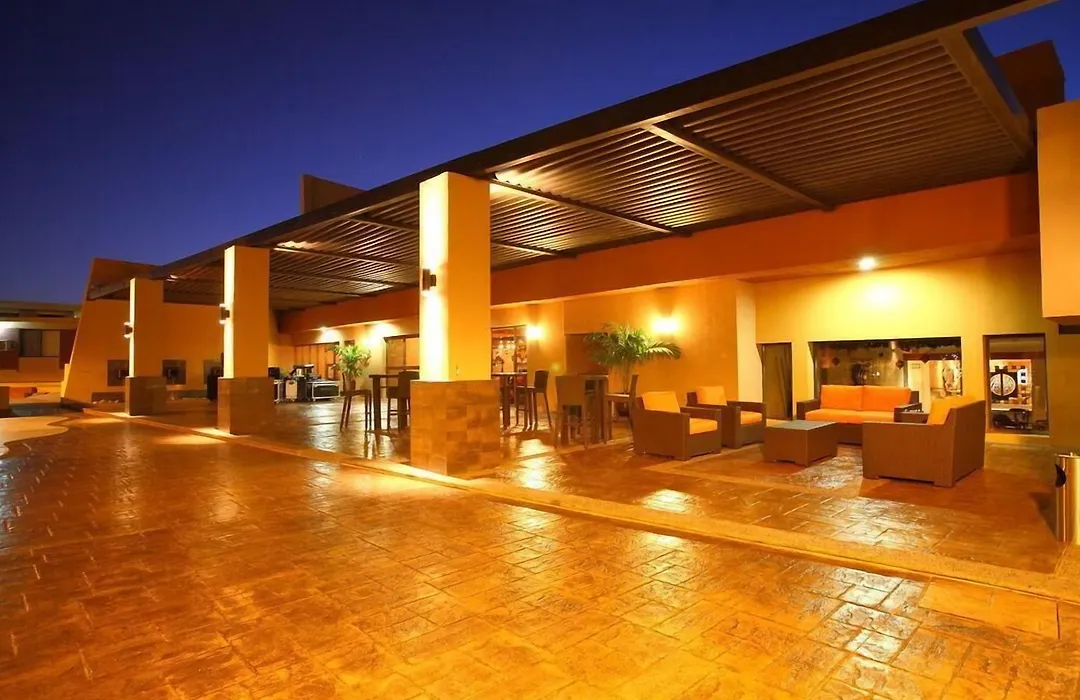 Hotel Gandara-1