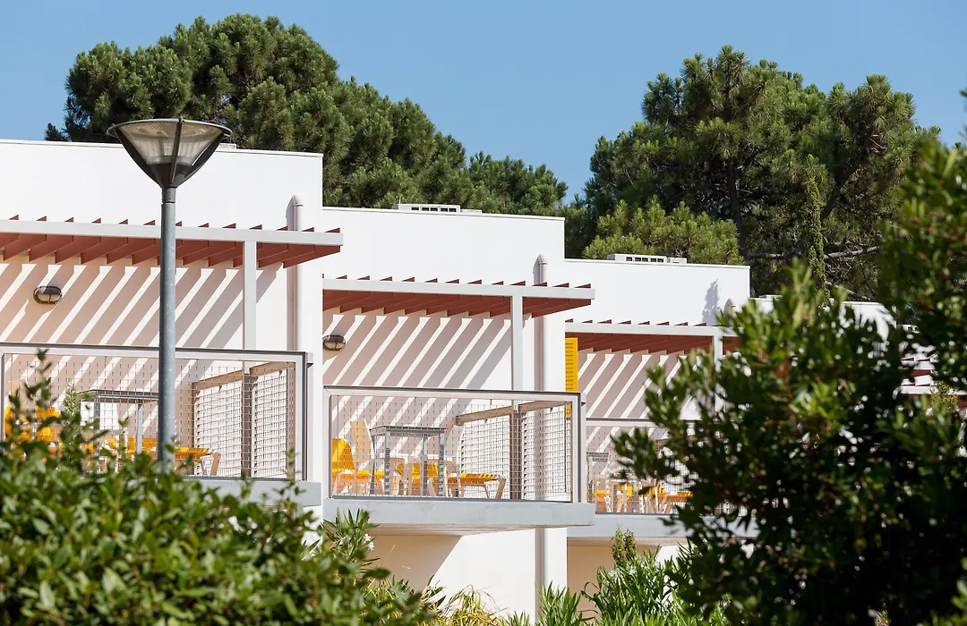 Apartamentos Turisticos Pinhal Da Marina-1