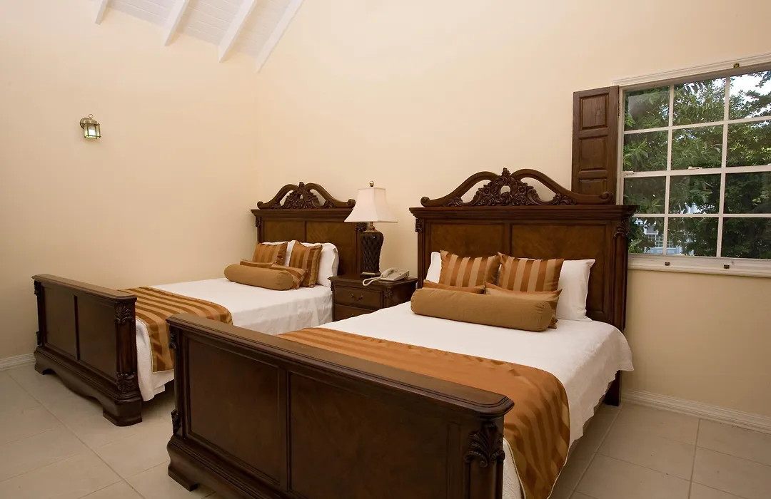 Villa Beach Cottages-1