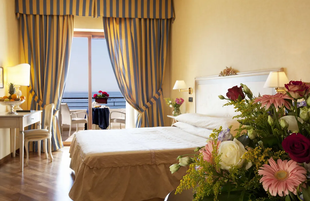 Punta Campanella Resort & Spa-1