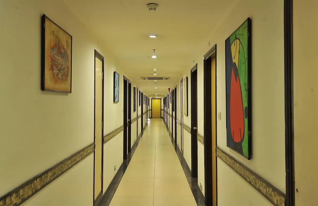 Lemon Tree Hotel, East Delhi Mall, Kaushambi-1