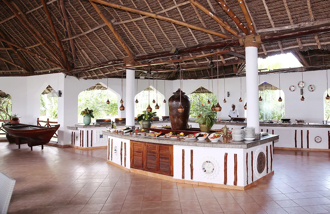 Bluebay Beach Resort&Spa-1