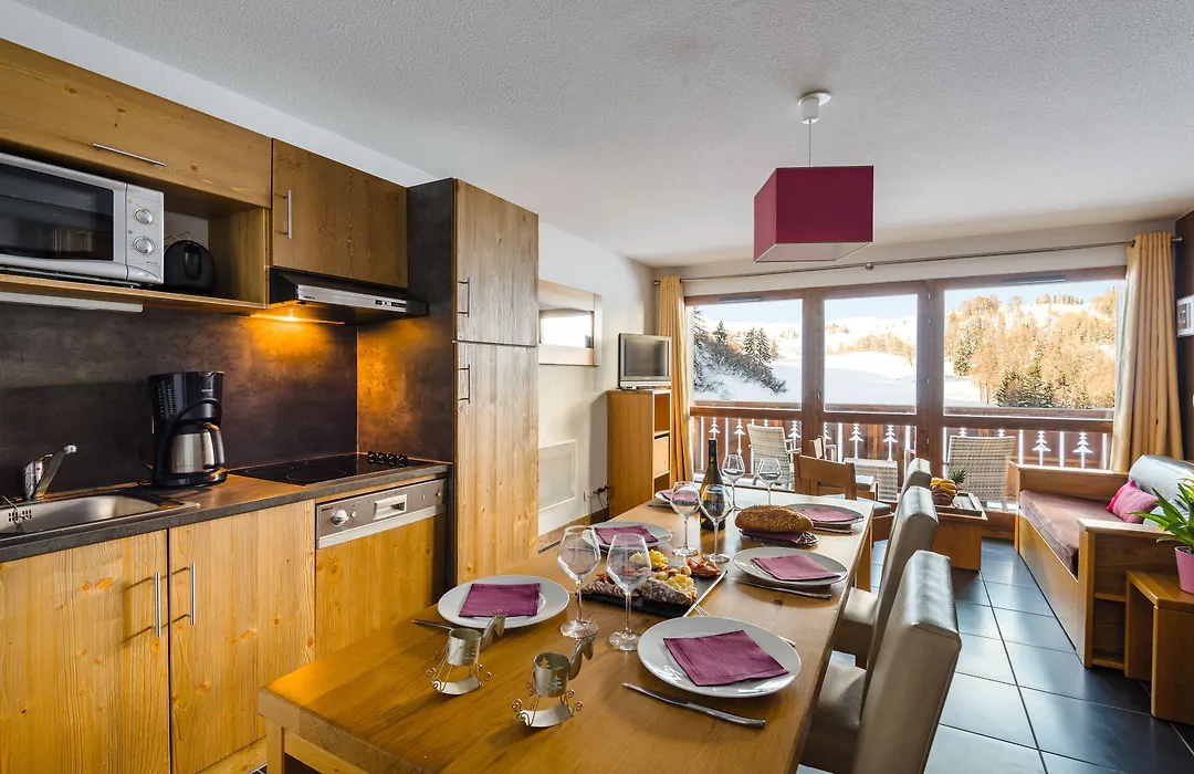 Lagrange Vacances Les Chalets Edelweiss-1