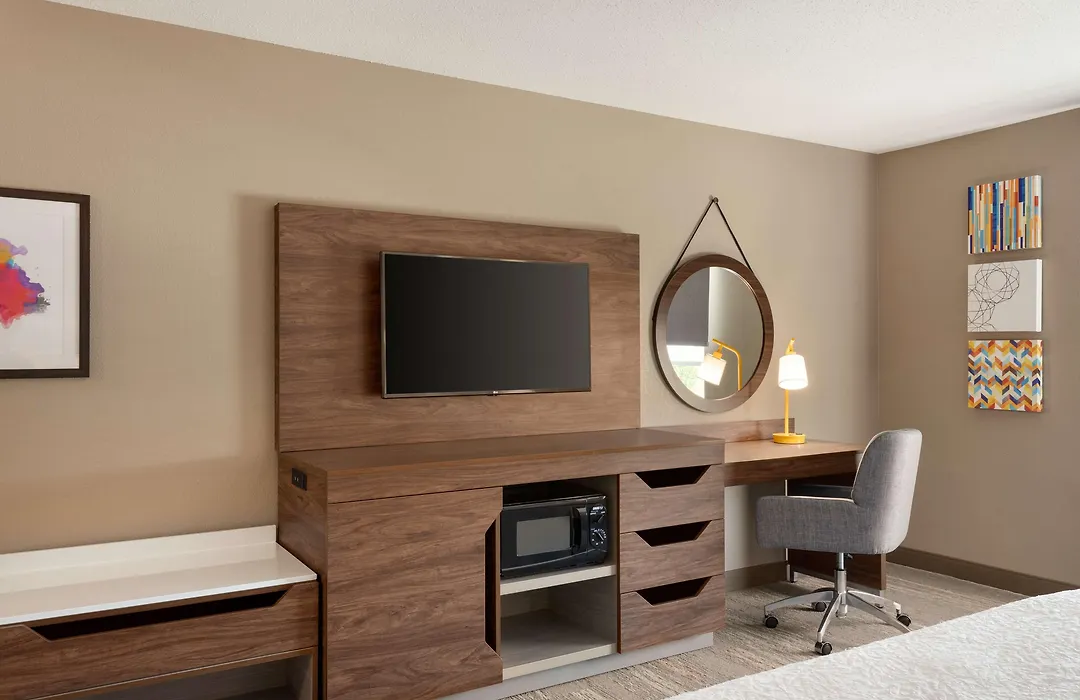 Hampton Inn St. Louis-Columbia-1