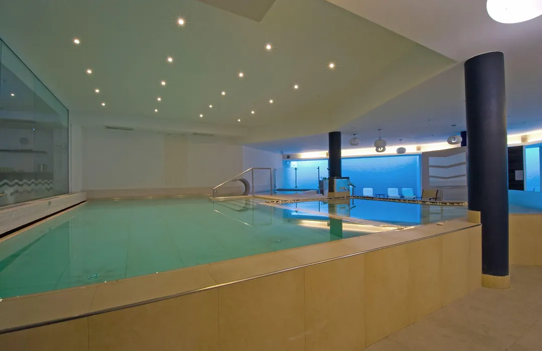 Hotel Oasi Wellness&Spa-1