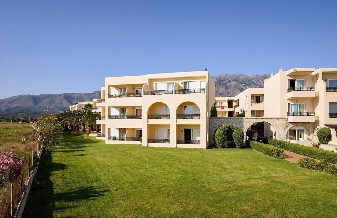 Vantaris Palace-1