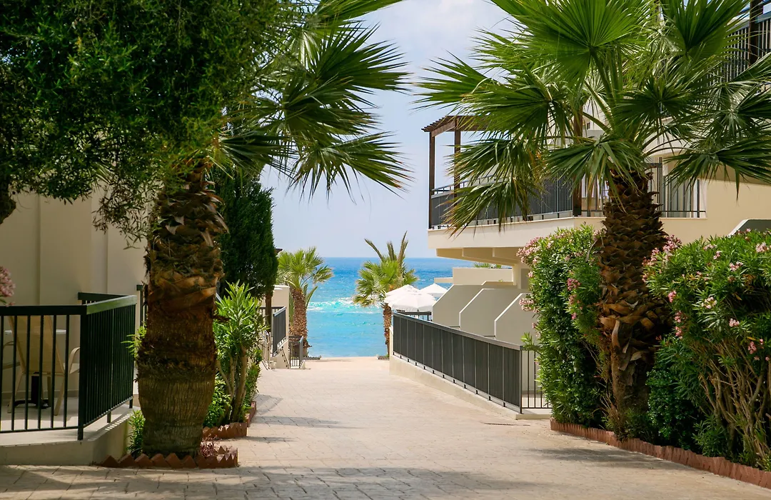 Louis Paphos Breeze-1