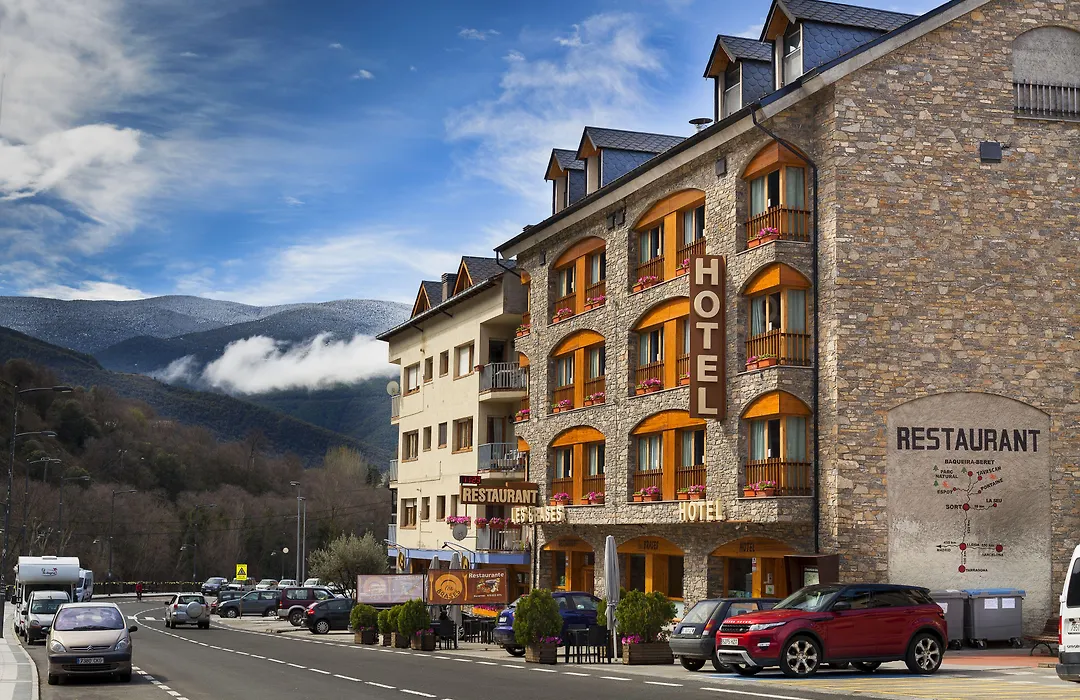 Hotel Restaurant Les Brases-1