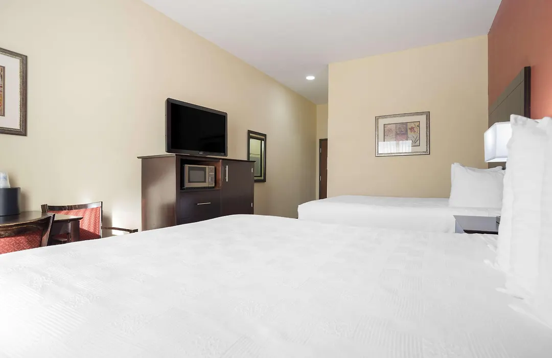 Best Western Plus Flowood Inn & Suites-1