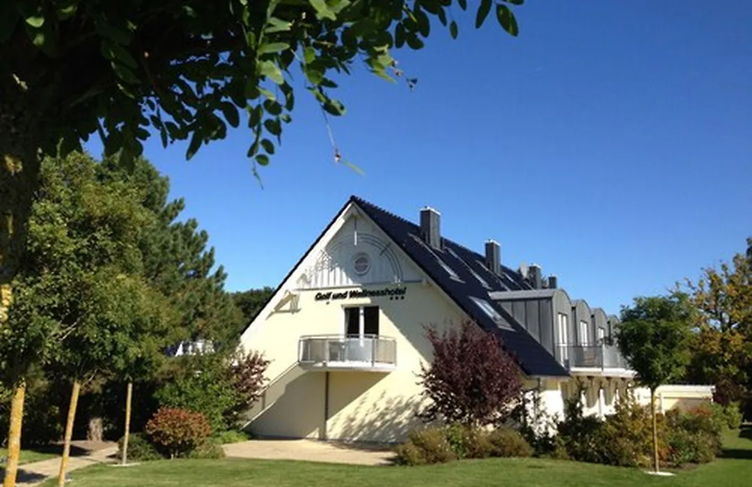 Strandgrün Golf-&Spa Resort-1