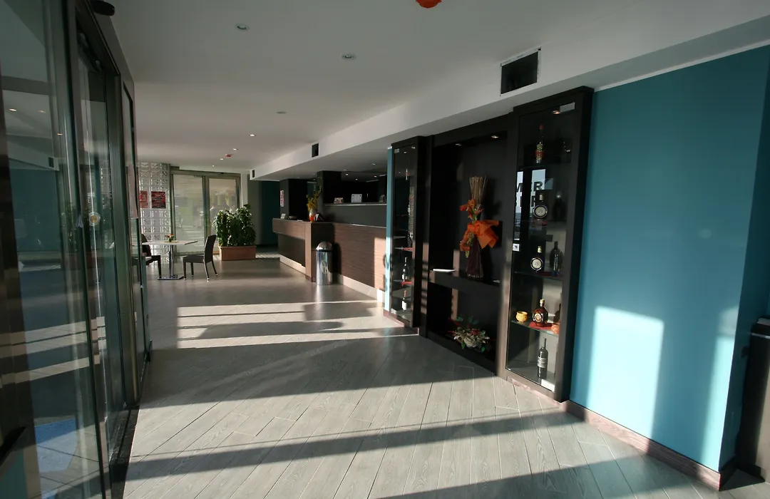 Hotel Ancora-1