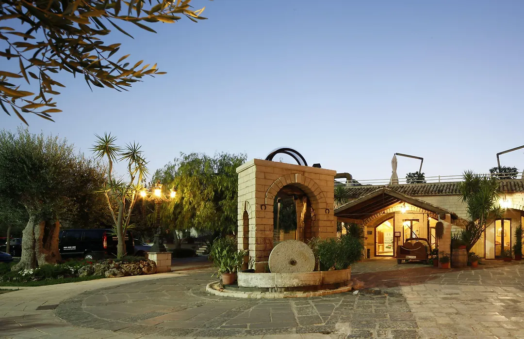 Una Hotels Regina Bari-1