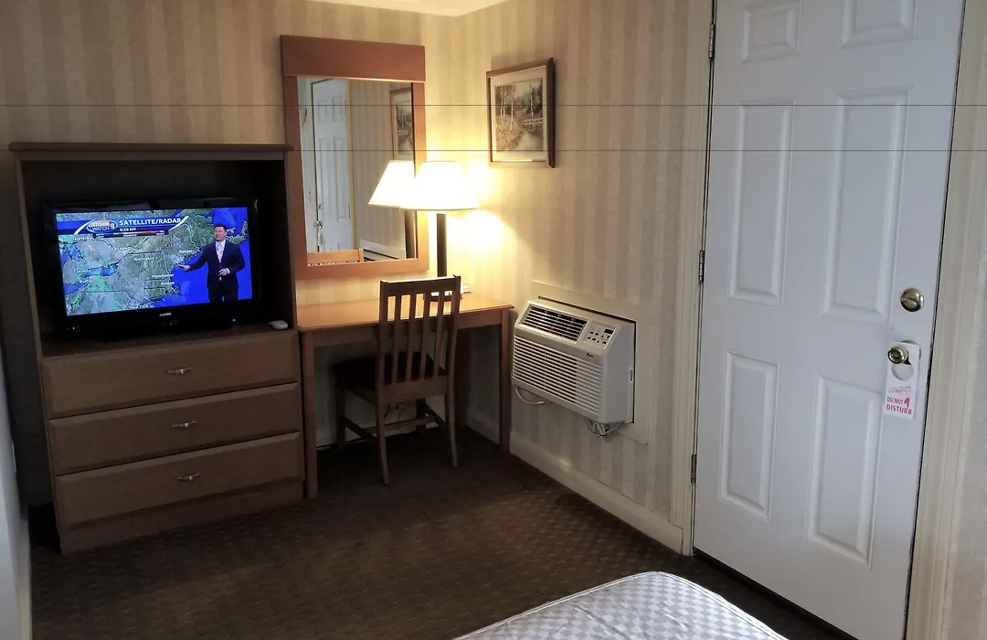 Mt. Madison Inn & Suites-1
